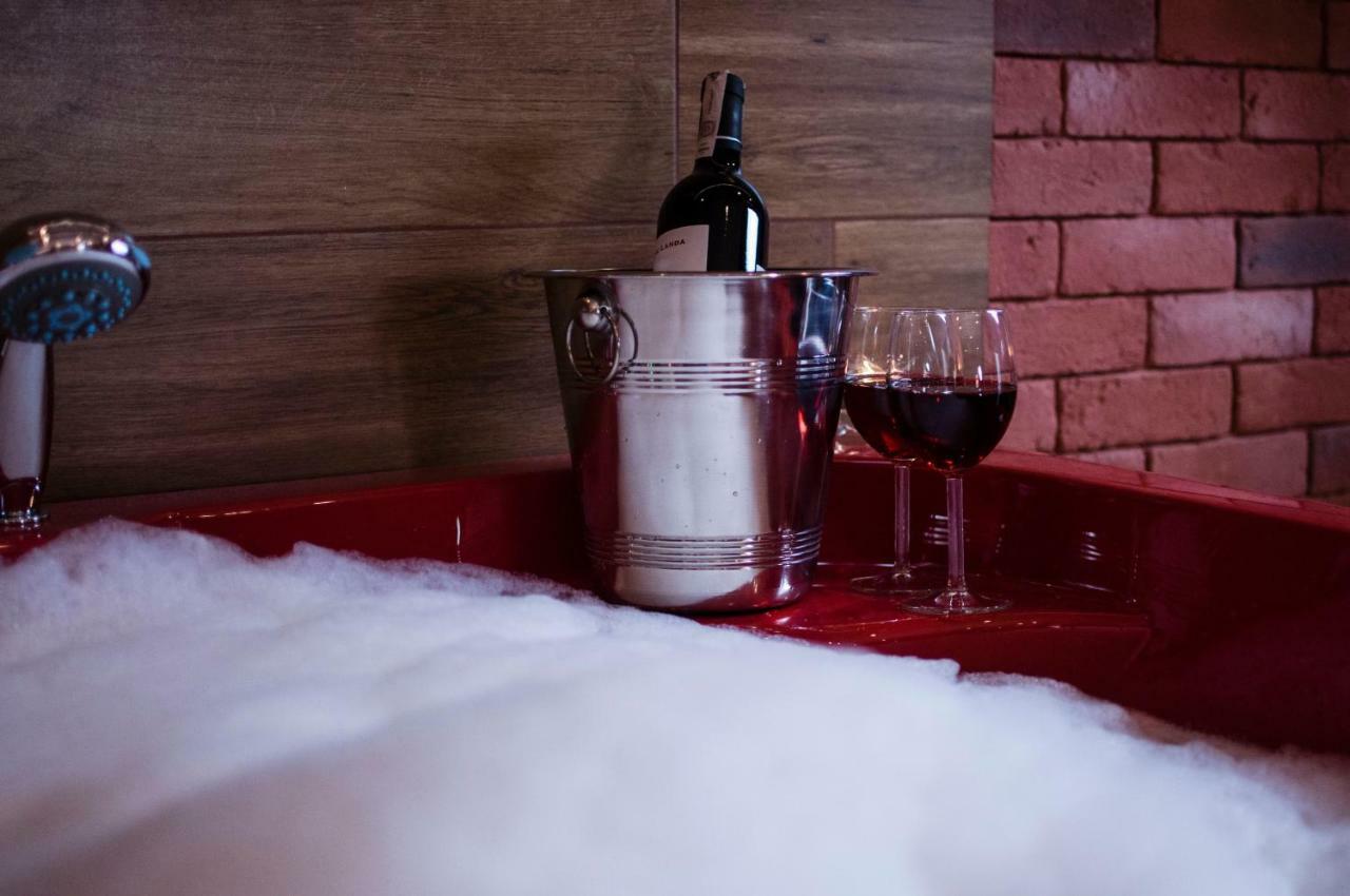 Jacuzzi Apartment Red Krakov Exteriér fotografie